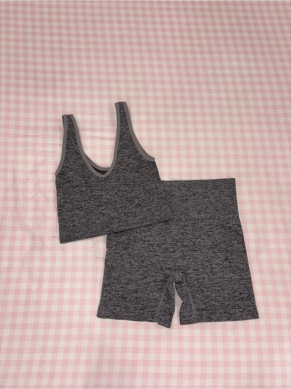Colsie Dark Heather Gray Seamless Sports Bralette & Shorts Set